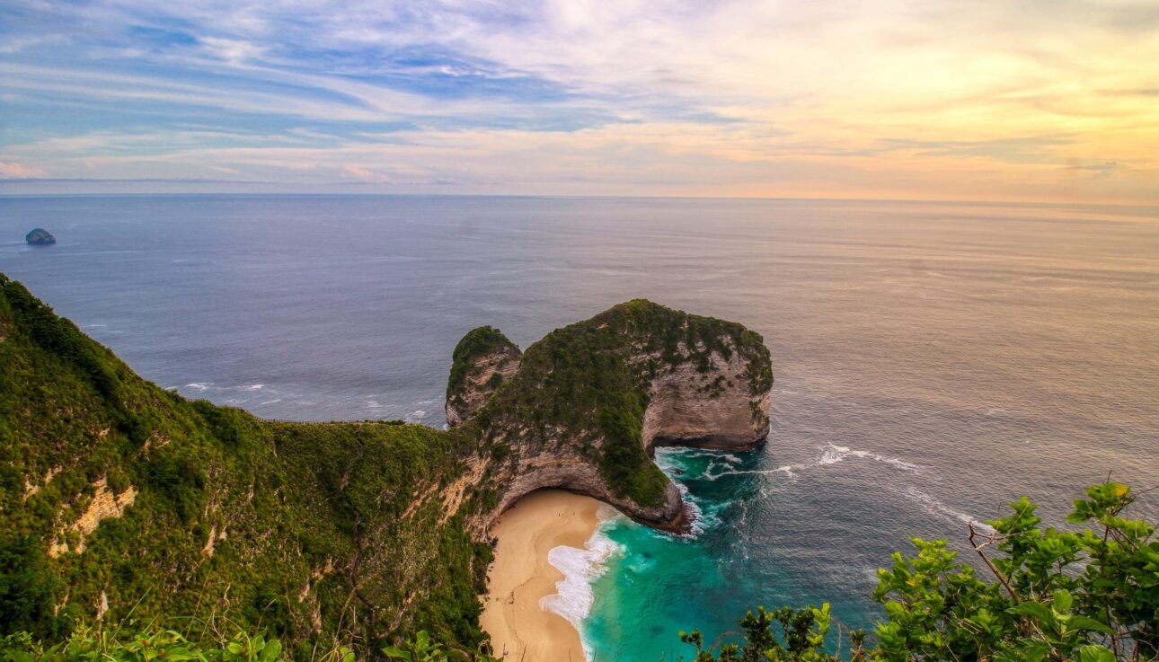 Kelingking Beach View